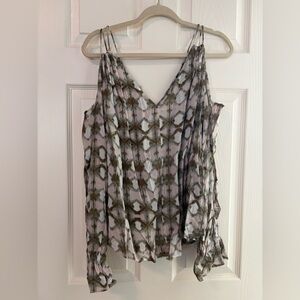 Jessica Simpson Bell Sleeve Blouse , Size Large